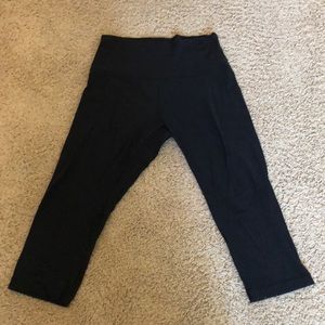 Size 8 Black High Rise Cropped Lululemon Aligns